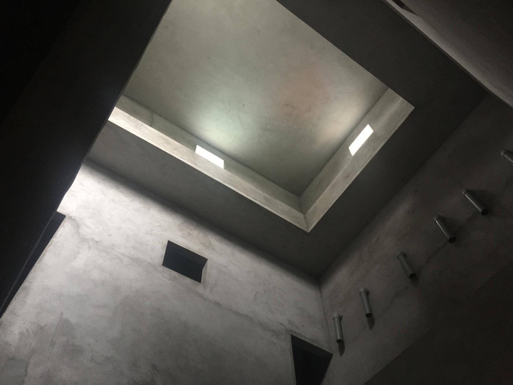 Ánh sáng trong nhà yến đạt chuẩn