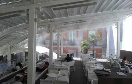 Máy phun sương làm mát phòng