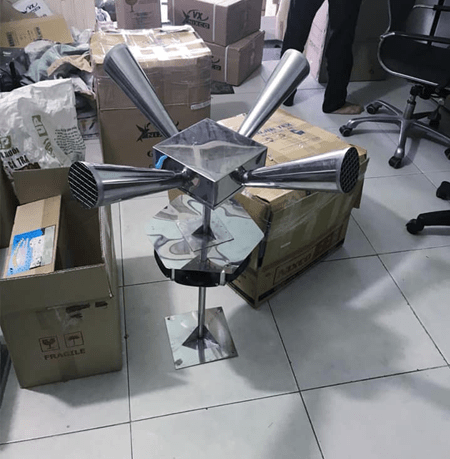 loa phóng 2 tầng 4 hướng