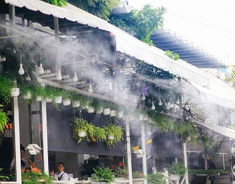 Hệ thống máy phun sương cho quán cafe