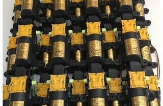 Máy Bơm Mini Tưới Cây