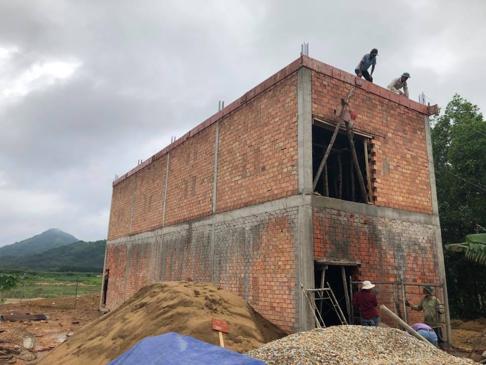 thiết bị phun sương nhà yến